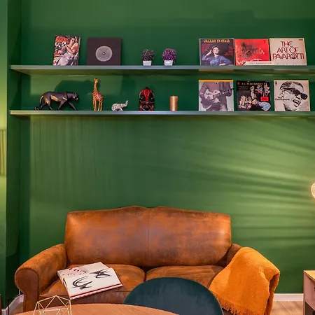 Elegant And Stylish Design In Brera Near The Metro Apartment *