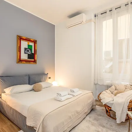 Elegant And Stylish Design In Brera Near The Metro * Milan
